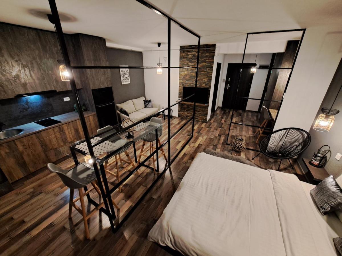 The World Apartament II Targu-Mures Bagian luar foto