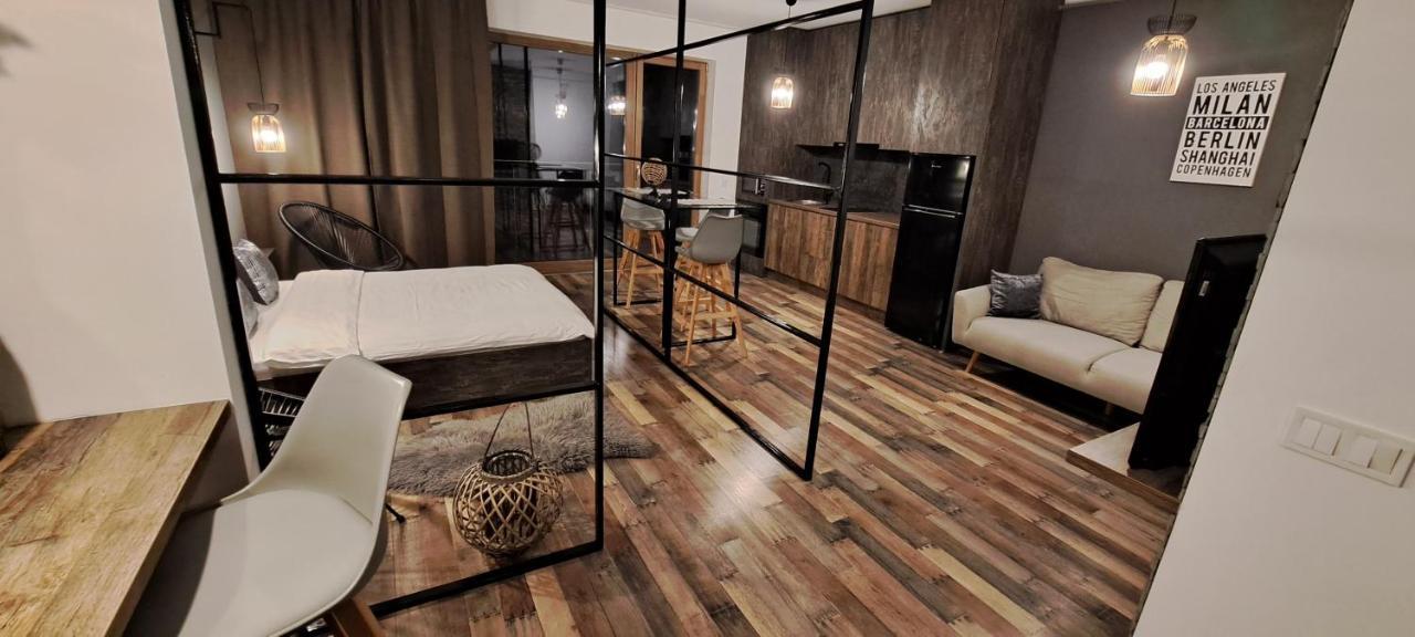 The World Apartament II Targu-Mures Bagian luar foto