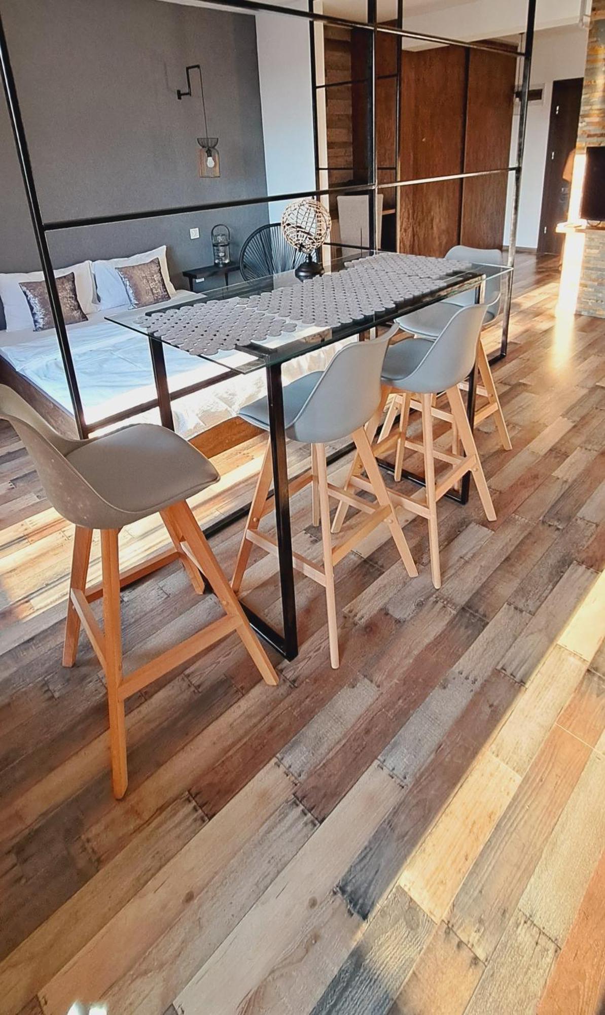 The World Apartament II Targu-Mures Bagian luar foto